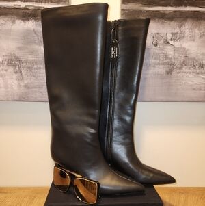 Elegant Black Heeled Boots